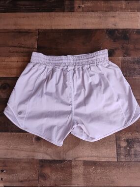 Lululemon White Hotty Hot Shorts Size 6